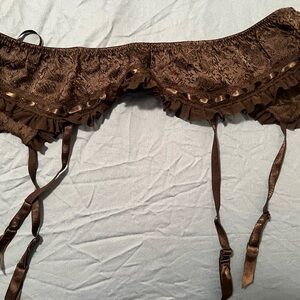 Black plus size garter belt. Never worn.